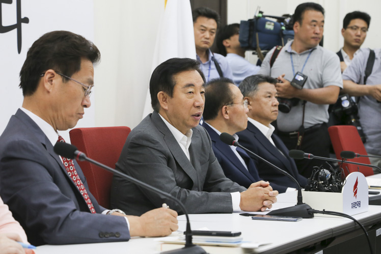 제목 노출 영역입니다 이미지