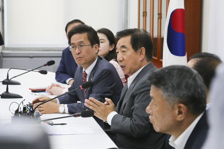 제목 노출 영역입니다 이미지