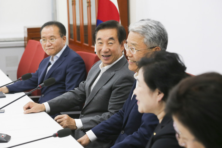 제목 노출 영역입니다 이미지