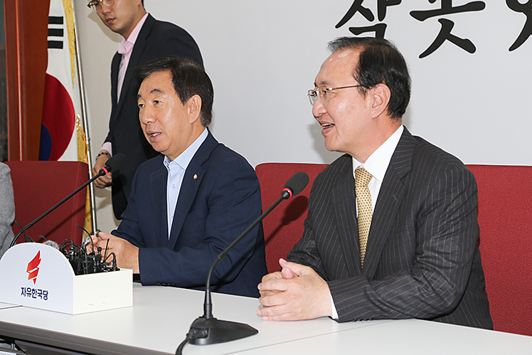 제목 노출 영역입니다 이미지