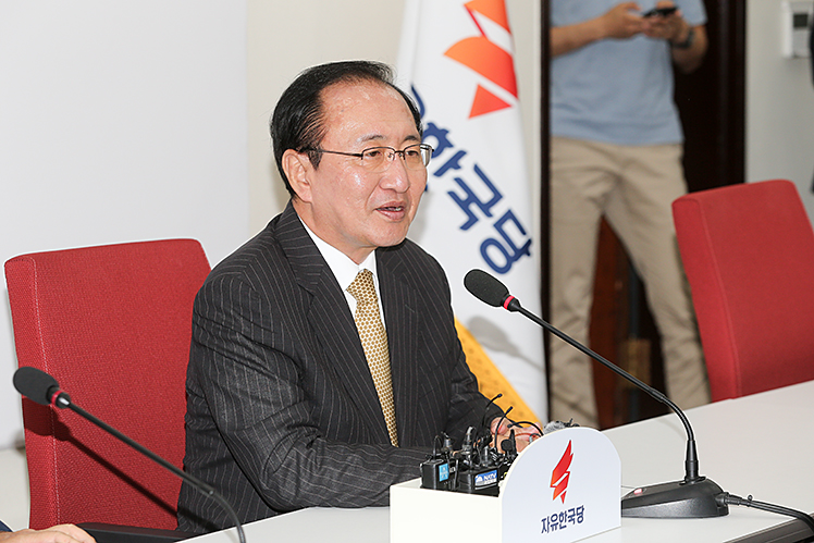 제목 노출 영역입니다 이미지