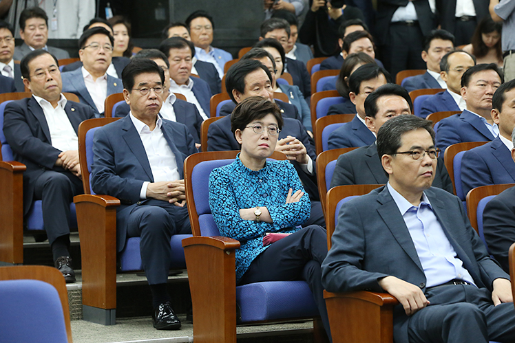 제목 노출 영역입니다 이미지