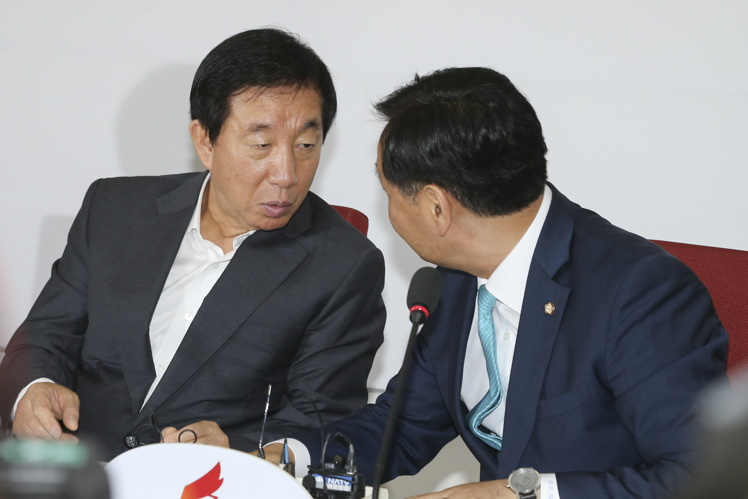 제목 노출 영역입니다 이미지