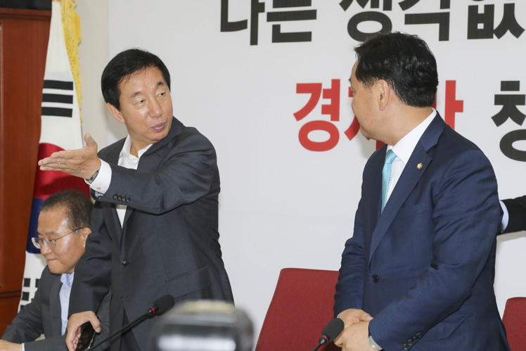 제목 노출 영역입니다 이미지