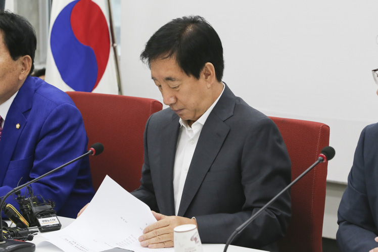 제목 노출 영역입니다 이미지