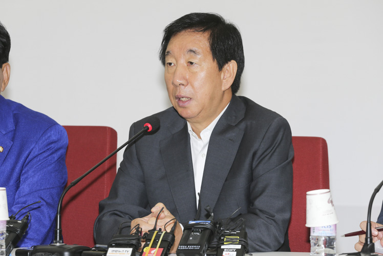 제목 노출 영역입니다 이미지
