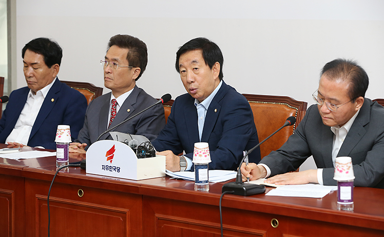 제목 노출 영역입니다 이미지