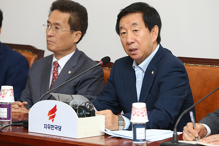 제목 노출 영역입니다 이미지