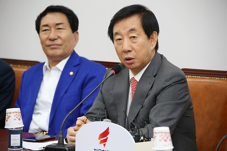 제목 노출 영역입니다 이미지