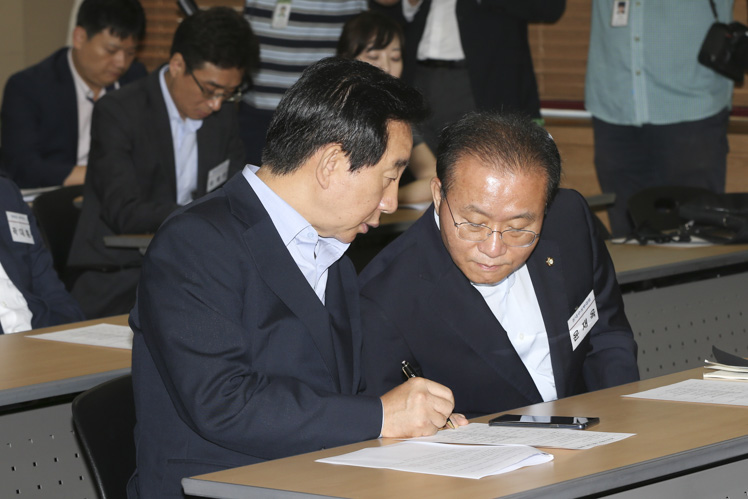 제목 노출 영역입니다 이미지