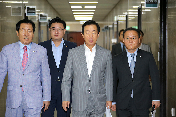 제목 노출 영역입니다 이미지