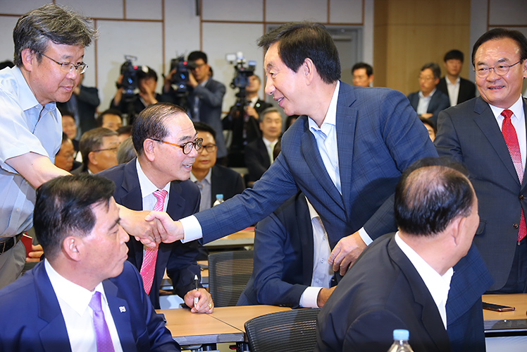 제목 노출 영역입니다 이미지