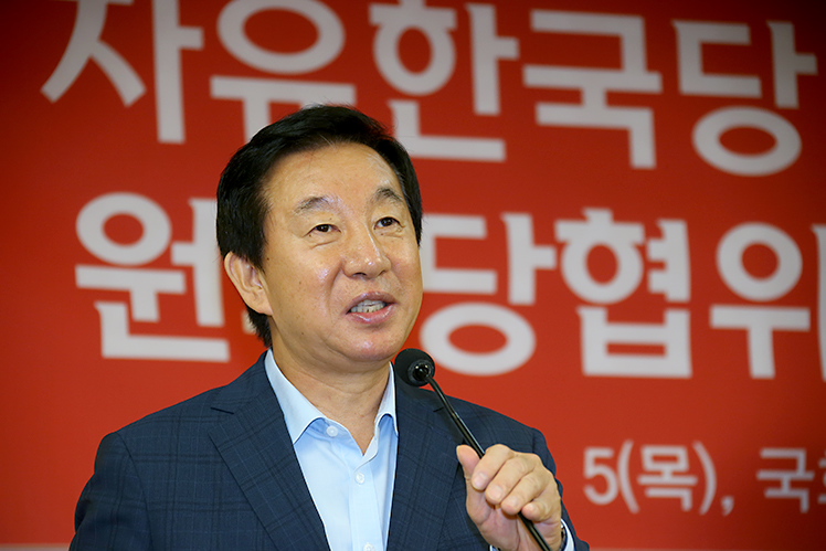 제목 노출 영역입니다 이미지