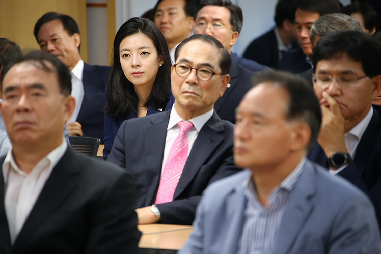 제목 노출 영역입니다 이미지