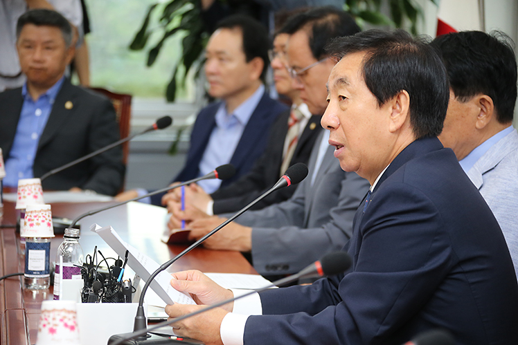 제목 노출 영역입니다 이미지