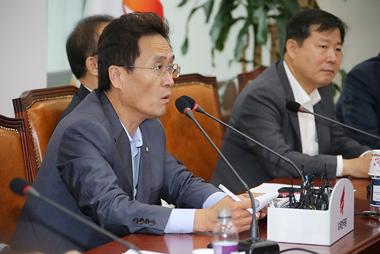 제목 노출 영역입니다 이미지