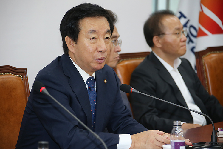 제목 노출 영역입니다 이미지