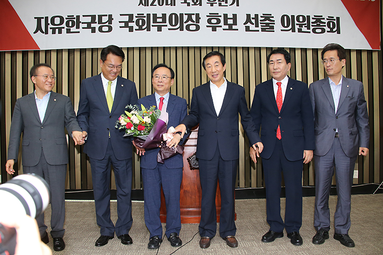 제목 노출 영역입니다 이미지