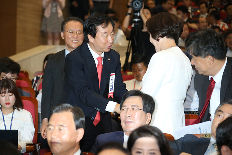 제목 노출 영역입니다 이미지