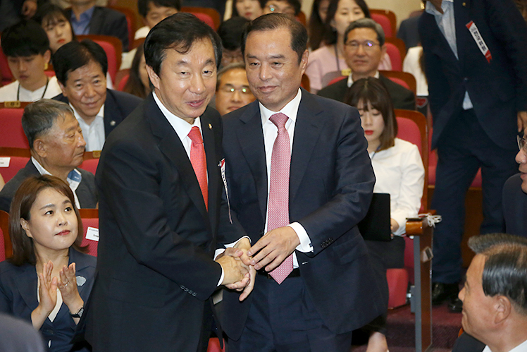 제목 노출 영역입니다 이미지