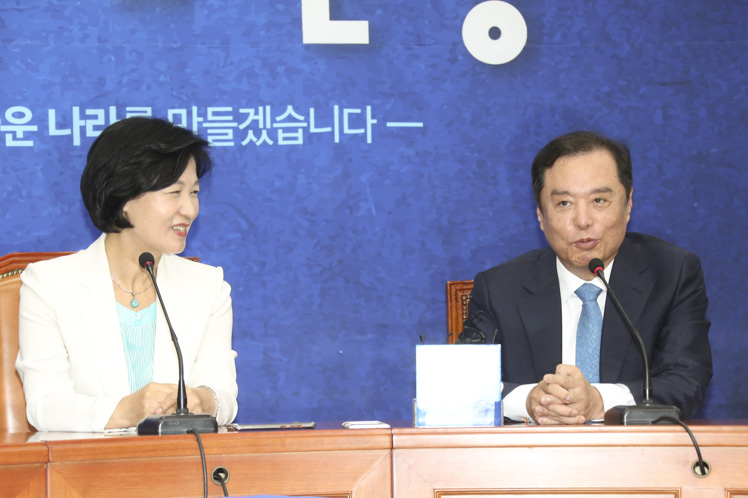 제목 노출 영역입니다 이미지