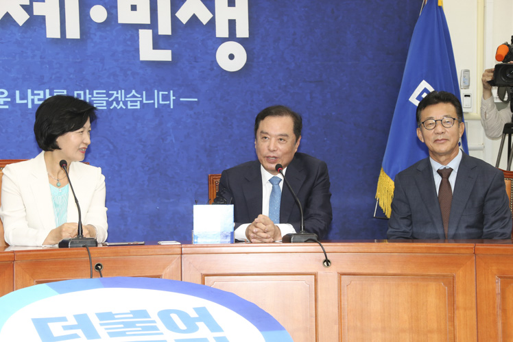 제목 노출 영역입니다 이미지