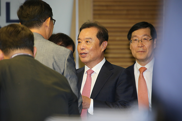 제목 노출 영역입니다 이미지