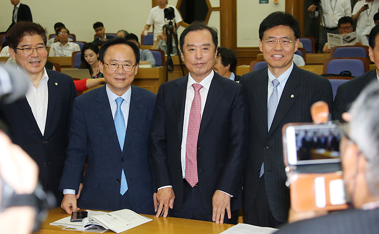 제목 노출 영역입니다 이미지
