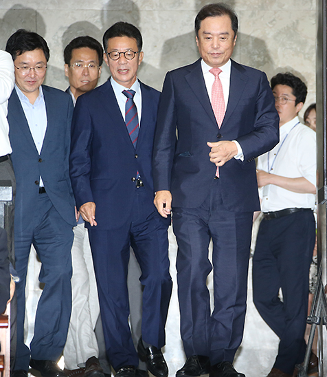 제목 노출 영역입니다 이미지