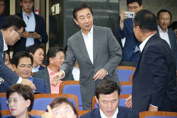 제목 노출 영역입니다 이미지