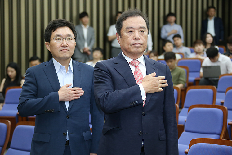 제목 노출 영역입니다 이미지