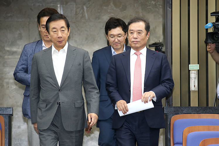 제목 노출 영역입니다 이미지