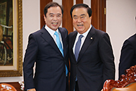 문희상 국회의장 예방