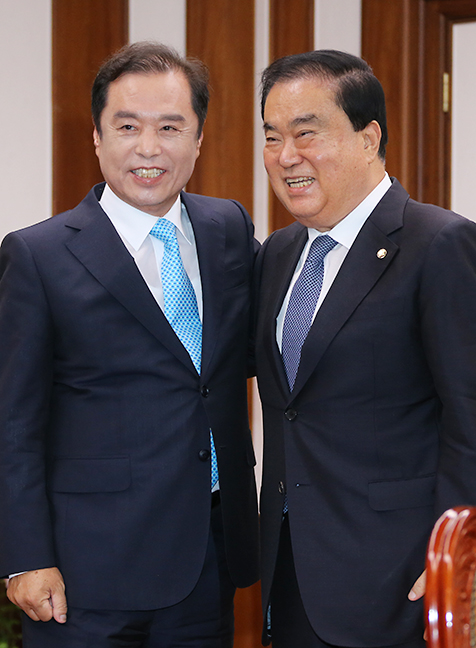 제목 노출 영역입니다 이미지