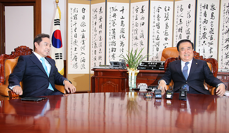 제목 노출 영역입니다 이미지