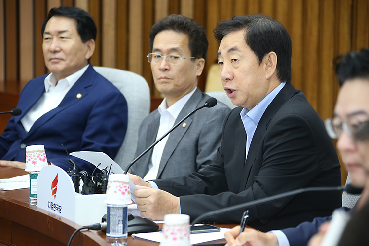 제목 노출 영역입니다 이미지