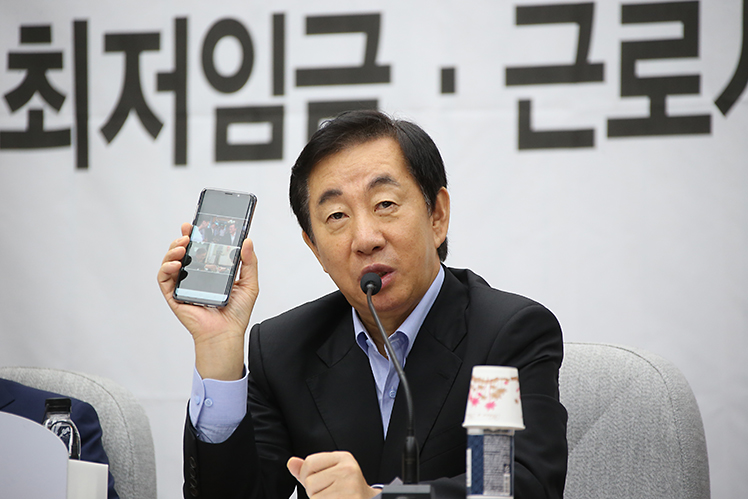 제목 노출 영역입니다 이미지