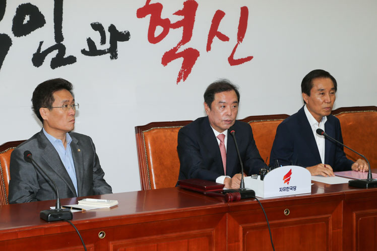 제목 노출 영역입니다 이미지
