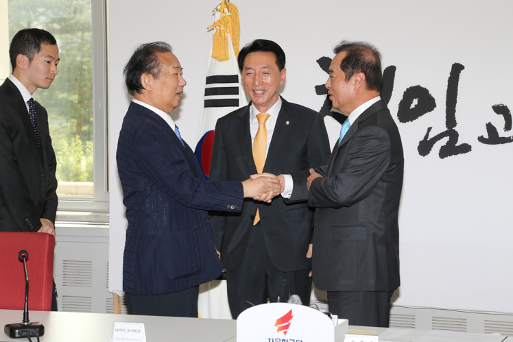 제목 노출 영역입니다 이미지