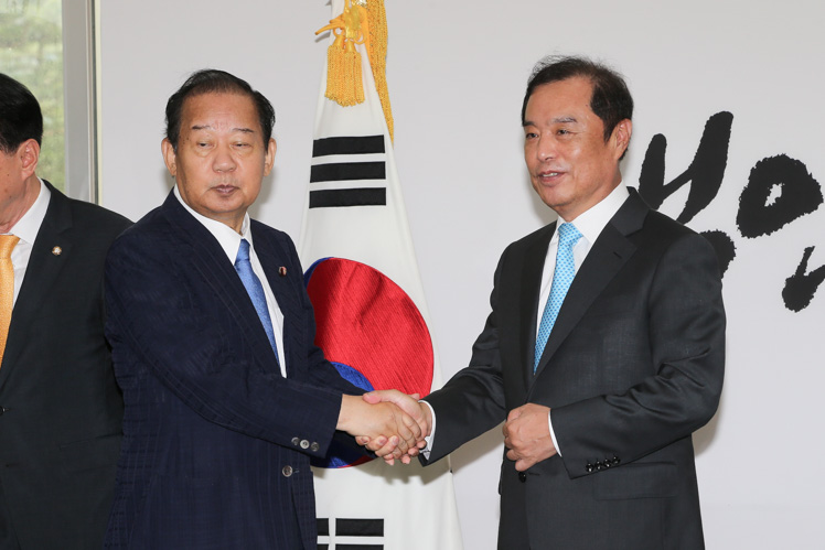 제목 노출 영역입니다 이미지