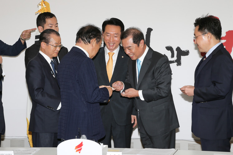 제목 노출 영역입니다 이미지