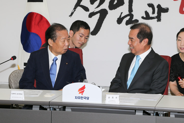 제목 노출 영역입니다 이미지