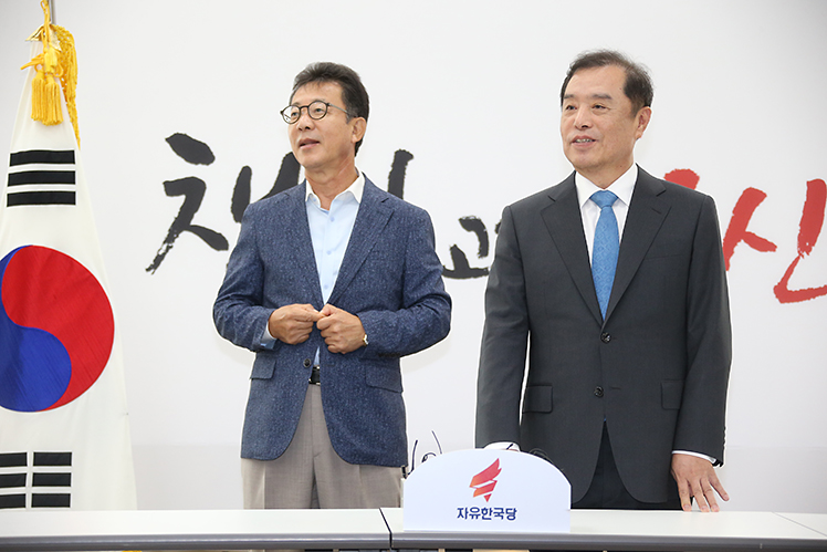 제목 노출 영역입니다 이미지