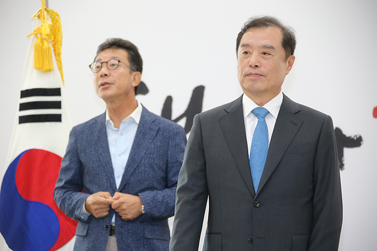 제목 노출 영역입니다 이미지