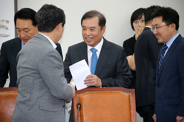 제목 노출 영역입니다 이미지