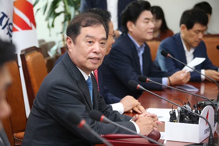 제목 노출 영역입니다 이미지
