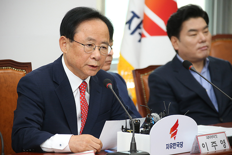 제목 노출 영역입니다 이미지