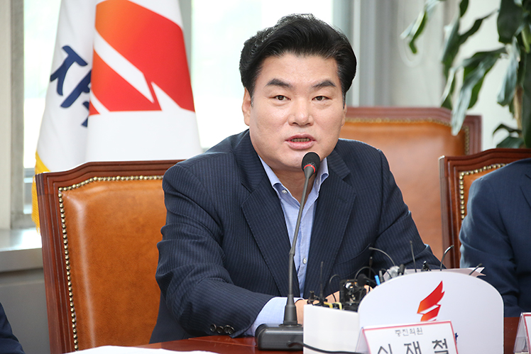 제목 노출 영역입니다 이미지