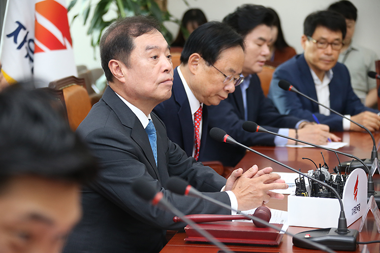 제목 노출 영역입니다 이미지