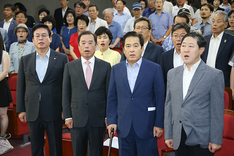 제목 노출 영역입니다 이미지